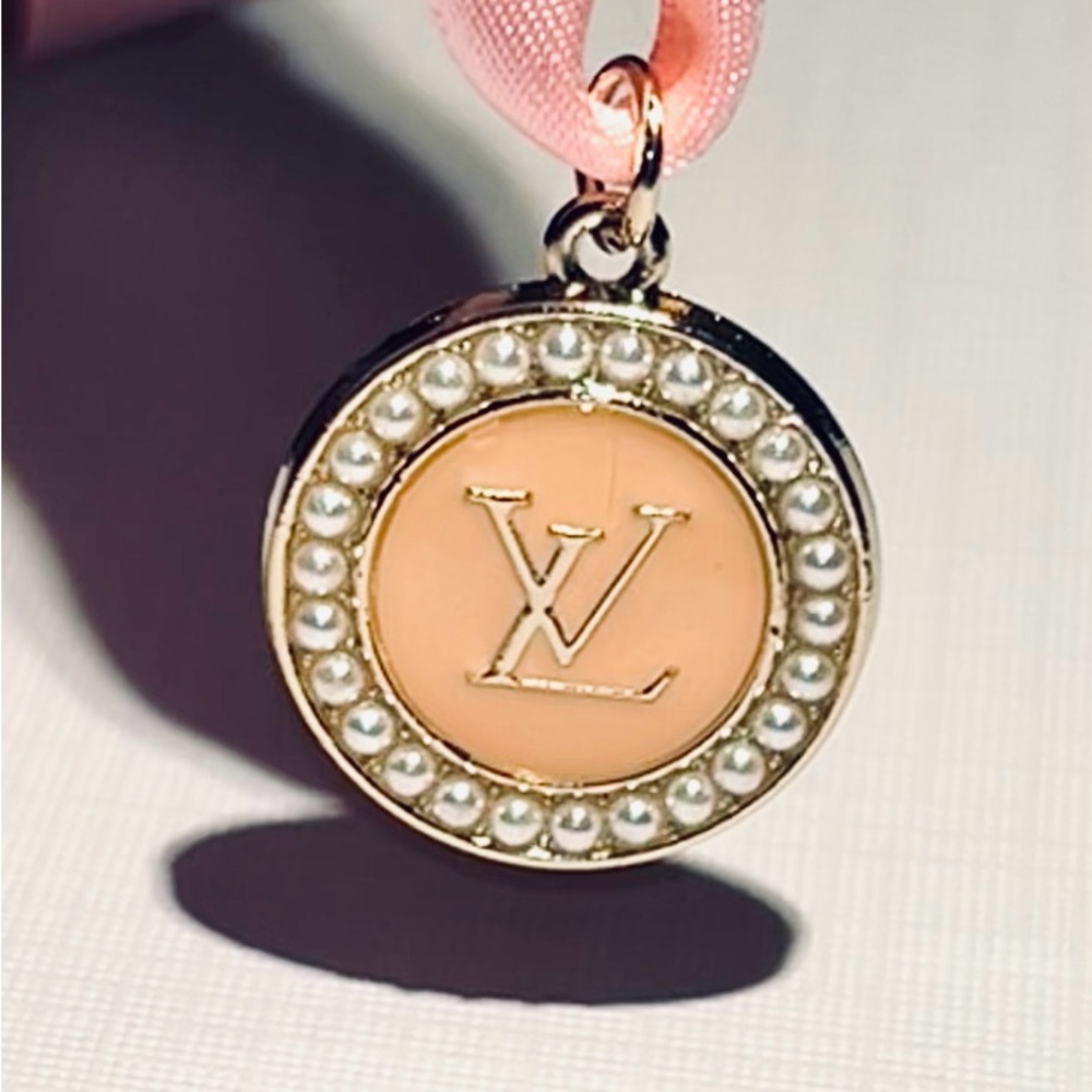 Set: 1. Louis Vuitton Gold & Pearl Pendant, 2. 8” Freshwater Pearl Like Bracelet - Picture 9 of 9